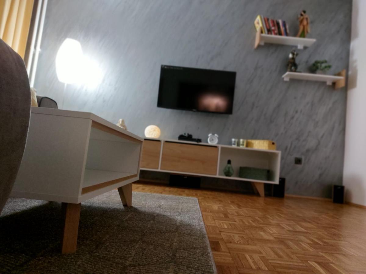 Apartman 22 Belgrado Esterno foto