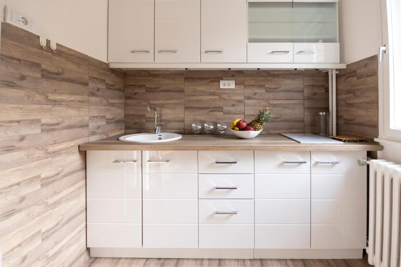 Apartman 22 Belgrado Esterno foto